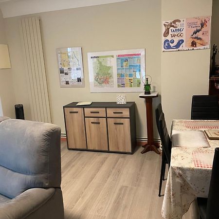 Ferienwohnung Chez Line Et Francis Tarbes Exterior foto